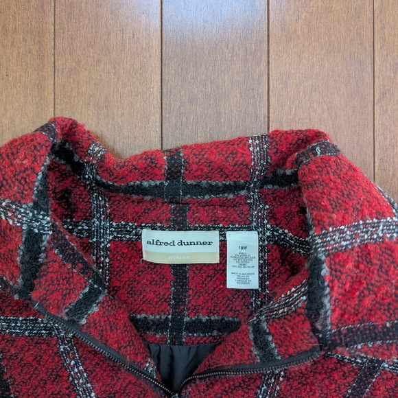 RED PLAID PRINT VINTAGE LIGHTWEIGHT FLANNEL JACKET - Picture 2 of 2